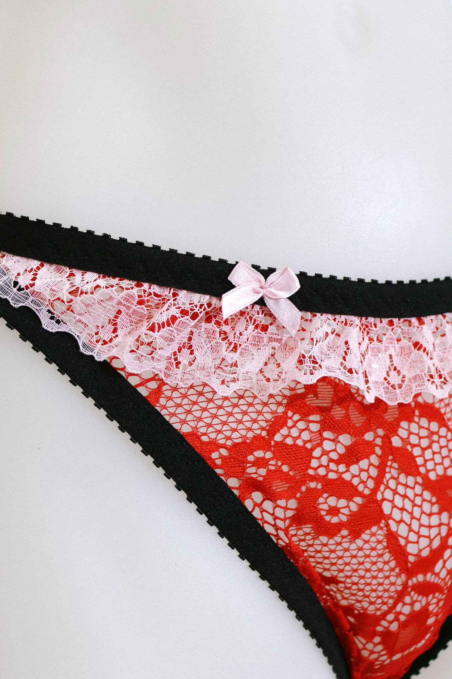 Amelia Knickers Black and Red Lace - Image 5