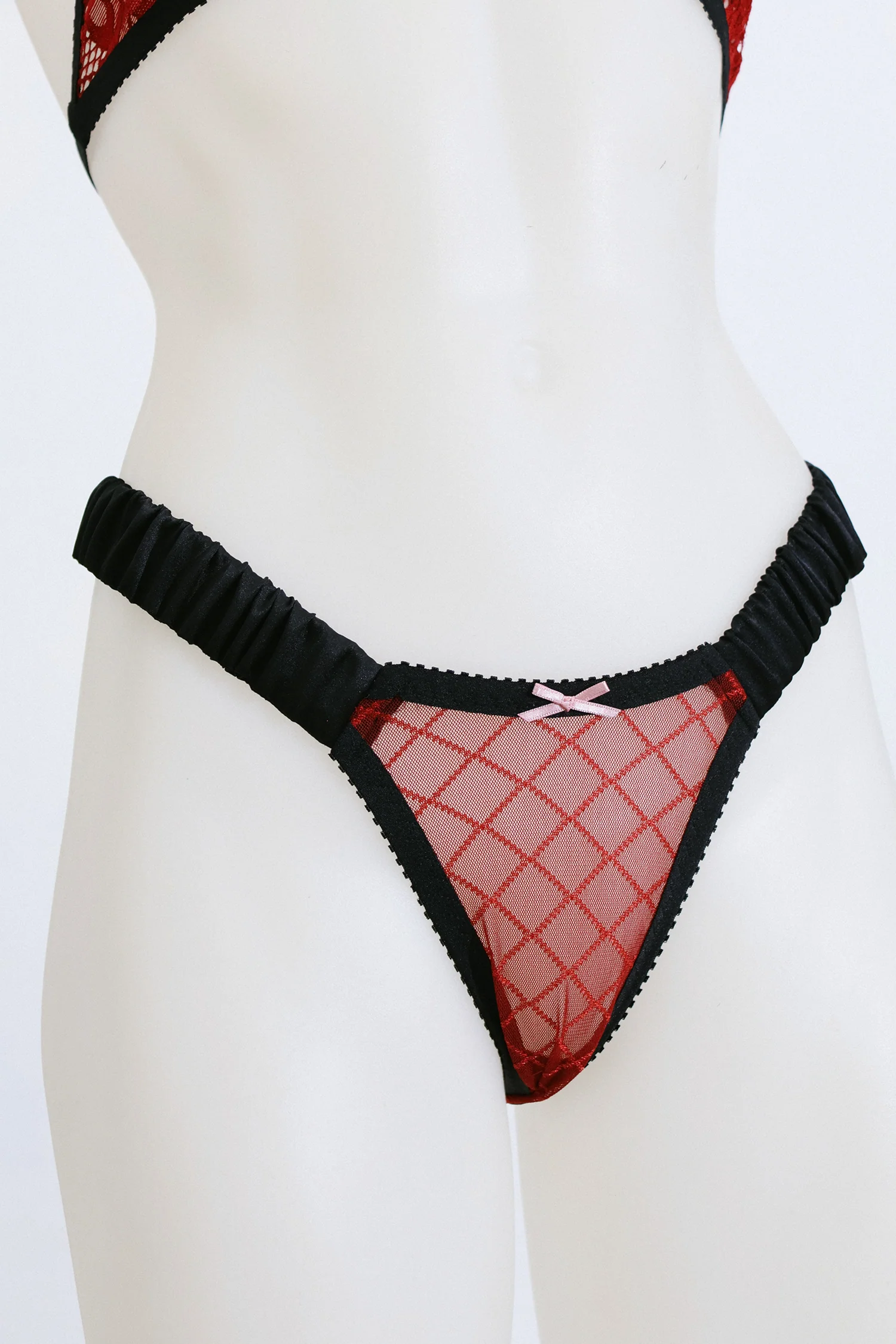Scrunch Side Thong Red Mesh and Black Silk - Image 5